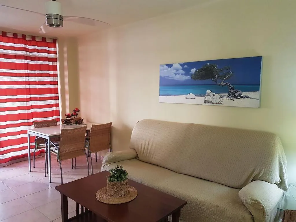 فندق سالوفي  Apartamento Santa Cruz 0*, سالو